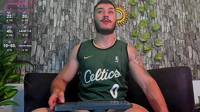 Snapshot of Zionmattis chatting on March 2025 02:14:02 AM Zionmattis online show from March 2025 02:14:02 AM