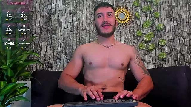 Snapshot of Zionmattis chatting on March 2025 09:05:02 PM Zionmattis online show from March 2025 09:05:02 PM