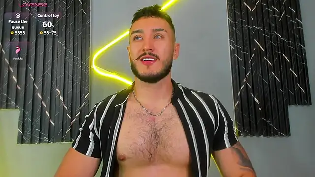 Snapshot of Zionmattis chatting on September 2025 01:38:01 AM Zionmattis online show from September 2025 01:38:01 AM