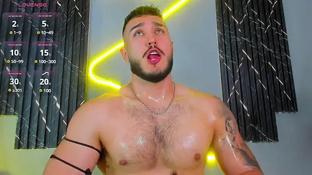 Snapshot of Zionmattis chatting on September 2025 11:17:02 PM Zionmattis online show from September 2025 11:17:02 PM