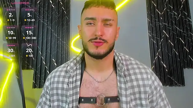 Snapshot of Zionmattis chatting on September 2025 12:38:01 AM Zionmattis online show from September 2025 12:38:01 AM