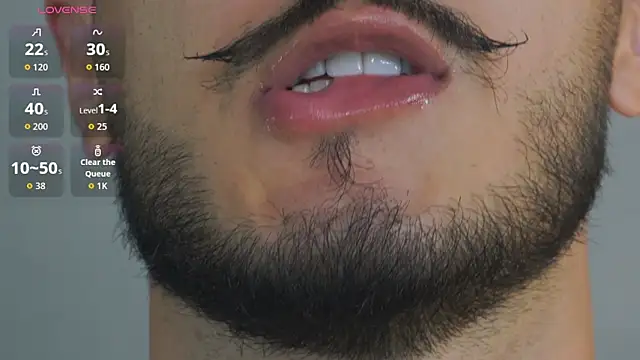 Snapshot of Zionmattis chatting on October 2025 01:50:02 AM Zionmattis online show from October 2025 01:50:02 AM