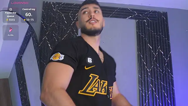 Snapshot of Zionmattis chatting on November 2025 10:48:02 PM Zionmattis online show from November 2025 10:48:02 PM