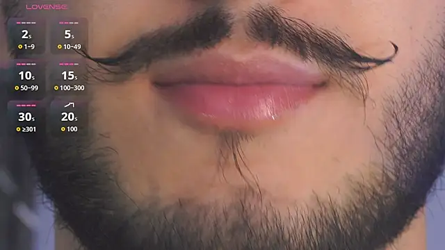 Snapshot of Zionmattis chatting on November 2025 01:19:02 AM Zionmattis online show from November 2025 01:19:02 AM