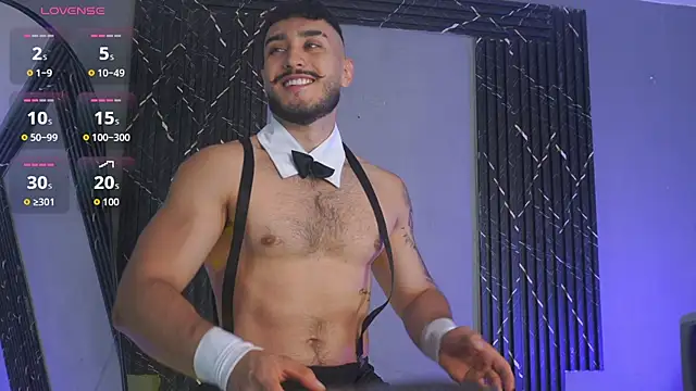 Snapshot of Zionmattis chatting on November 2025 10:12:01 PM Zionmattis online show from November 2025 10:12:01 PM