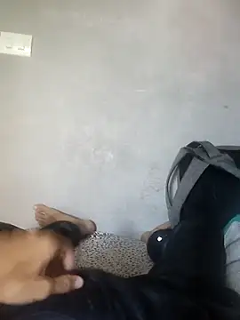 Juliano69xv online show from March 2025 01:43:02 PM