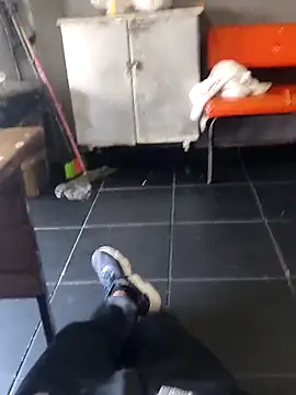 Juliano69xv online show from October 2025 07:56:01 PM