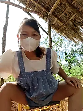 Betty20zx online show from October 2025 01:17:01 AM