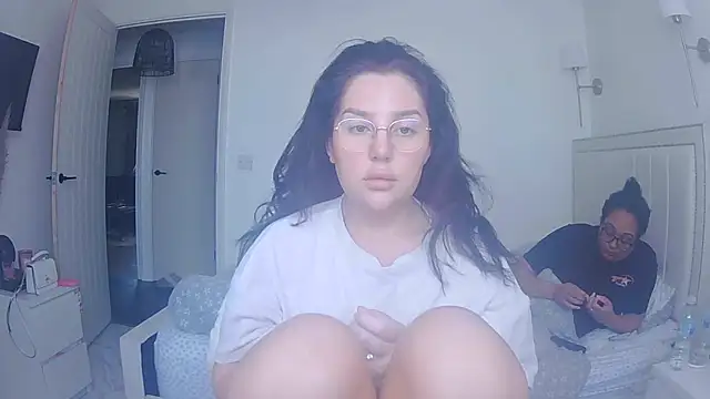 vanilla chocolate23 online show from April 2026 08:09:02 AM