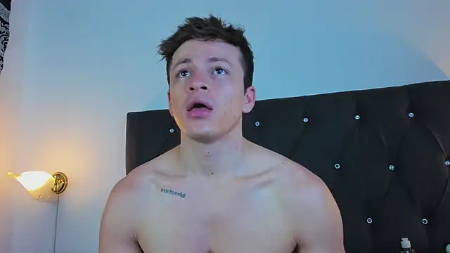 Angel Cuervo online show from January 2025 02:02:01 AM