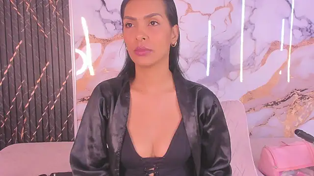 Alyson-a online show from April 2026 01:21:01 PM