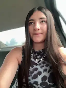 AhriCutte online show from March 2025 04:34:02 PM