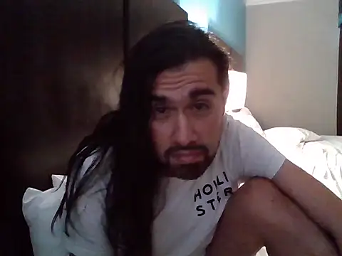 Miguelazzos online show from June 2026 03:33:01 PM