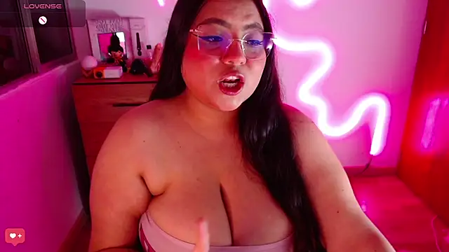 Snapshot of Rebeca_charme21 chatting on January 2025 03:12:02 AM Rebeca charme21 online show from January 2025 03:12:02 AM