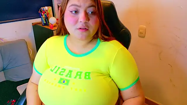 Snapshot of Rebeca_charme21 chatting on August 2026 11:20:01 AM Rebeca charme21 online show from August 2026 11:20:01 AM