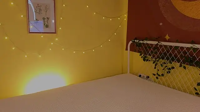 cherry lea online show from October 2025 06:49:02 PM