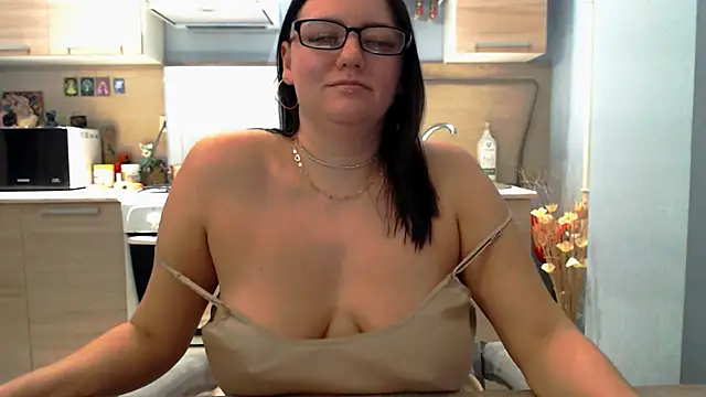 Snapshot of Sophy__soft chatting on February 2025 06:12:01 PM Sophy soft online show from February 2025 06:12:01 PM