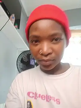 NunuBerry16 online show from July 2026 12:47:02 PM