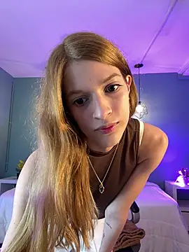 Nora Vennucci online show from April 2026 10:03:01 PM