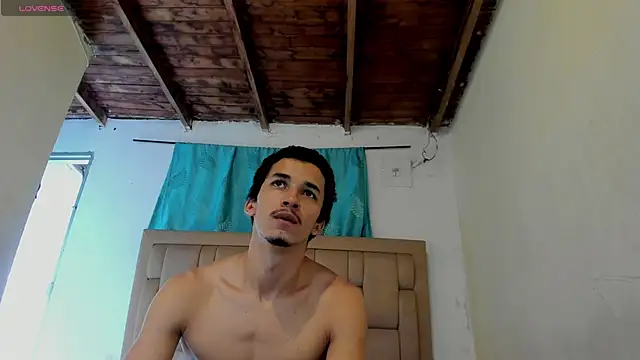 Snapshot of stepcouple_XXX chatting on May 2026 08:05:01 PM stepcouple XXX online show from May 2026 08:05:01 PM