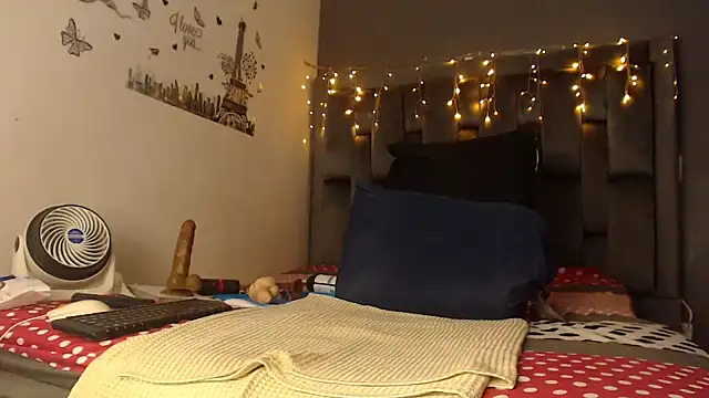 Snapshot of Zammy_Johnson chatting on December 2024 05:48:02 PM Zammy Johnson online show from December 2024 05:48:02 PM