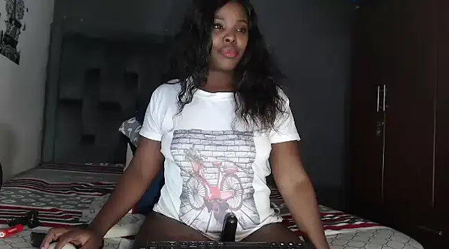 Snapshot of Zammy_Johnson chatting on February 2025 11:56:02 PM Zammy Johnson online show from February 2025 11:56:02 PM