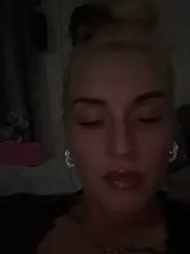 Snapshot of Barbie_26 chatting on December 2024 08:54:02 PM Barbie 26 online show from December 2024 08:54:02 PM