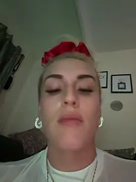 Snapshot of Barbie_26 chatting on January 2025 09:26:01 PM Barbie 26 online show from January 2025 09:26:01 PM