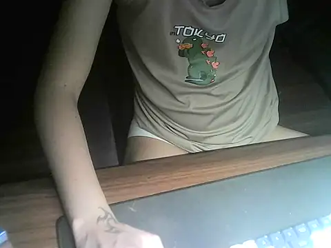 Ryan67533 online show from April 2026 07:48:02 AM