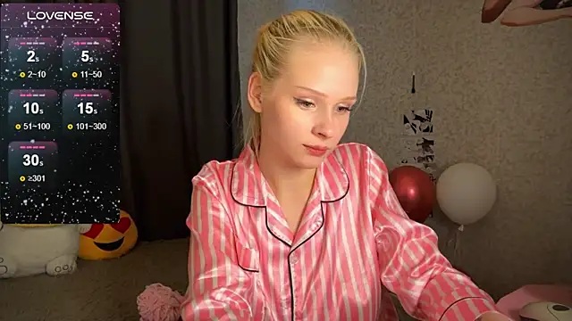 lisa barbie online show from December 2024 07:03:01 AM