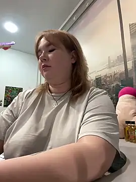 Emmy Greis online show from February 2025 07:39:01 PM