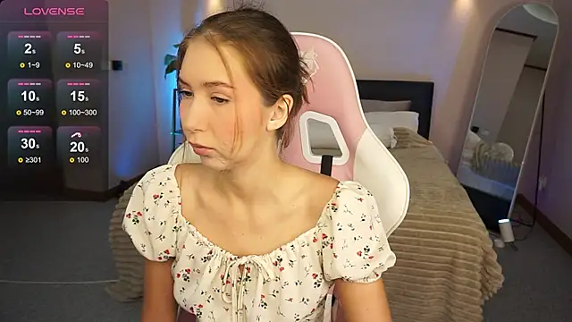 LinaSiren online show from December 2024 03:19:01 AM