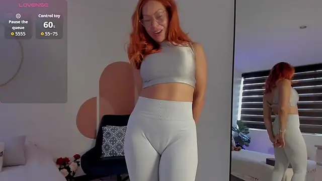 AvaCollinss online show from December 2025 12:23:02 PM