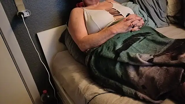 modenq online show from April 2026 07:55:02 PM