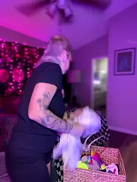 GoldieBakeman online show from November 2025 05:22:01 PM