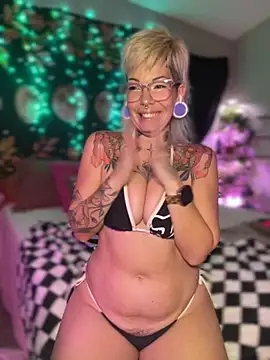 GoldieBakeman online show from December 2025 05:18:02 PM