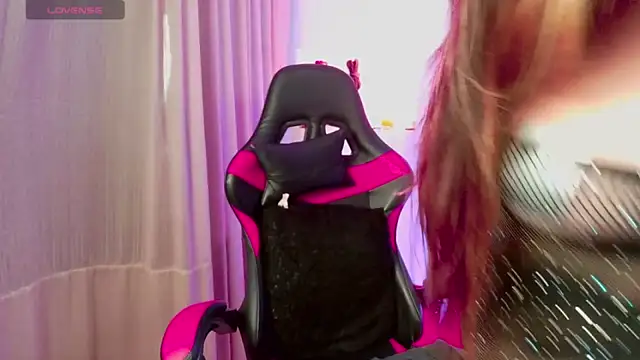 Megaan Greey online show from October 2025 04:15:02 PM