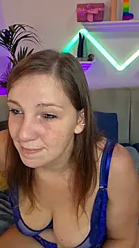 Snapshot of AmazingCurvy chatting on September 2025 09:47:02 PM AmazingCurvy online show from September 2025 09:47:02 PM