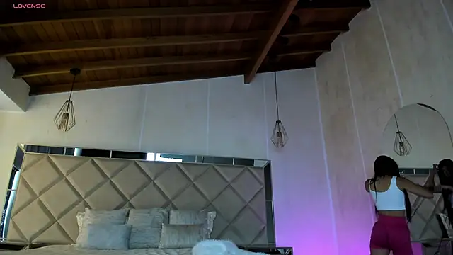 KatieNolan 1 online show from February 2025 03:21:02 PM