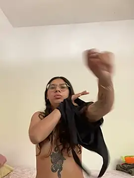 Argentiiniita online show from December 2024 08:47:02 PM