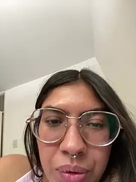 Argentiiniita online show from January 2025 08:14:02 PM