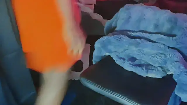 Pressure69mee online show from January 2025 01:33:01 AM