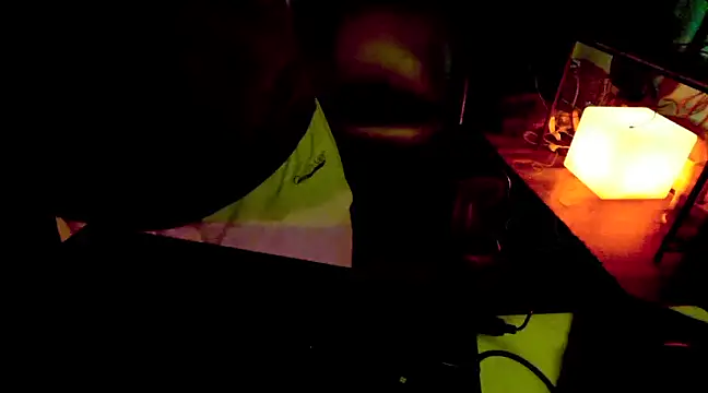 Pressure69mee online show from February 2025 02:04:01 PM