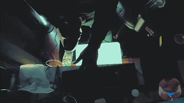 Pressure69mee online show from March 2025 04:47:02 AM