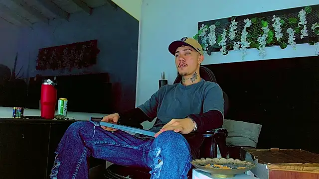 HannibalLester online show from April 2026 03:39:01 AM