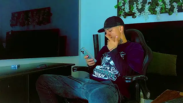 HannibalLester online show from April 2026 04:48:01 AM