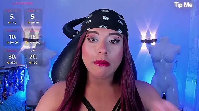 Emili Roux online show from March 2026 04:56:02 PM