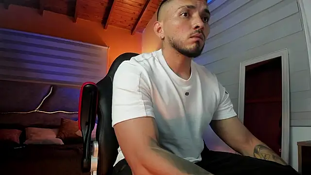 maximusclark1 online show from March 2026 02:50:01 AM