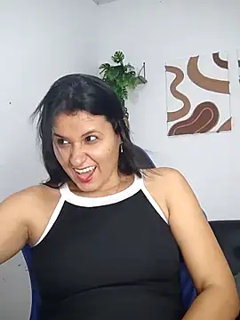 elena jonees online show from November 2025 07:35:02 PM