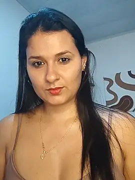 elena jonees online show from December 2025 08:25:01 PM